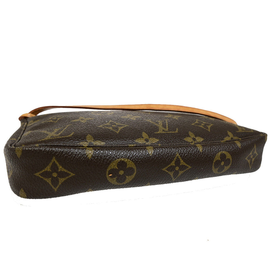 Louis Vuitton Pochette Accessoires  Canvas Clutch Bag