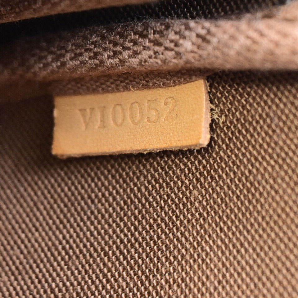 Louis Vuitton Pochette Accessoires  Canvas Clutch Bag