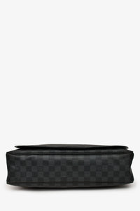 Louis Vuitton 2011 Damier Ebene Daniel MM Messenger Bag (As is)